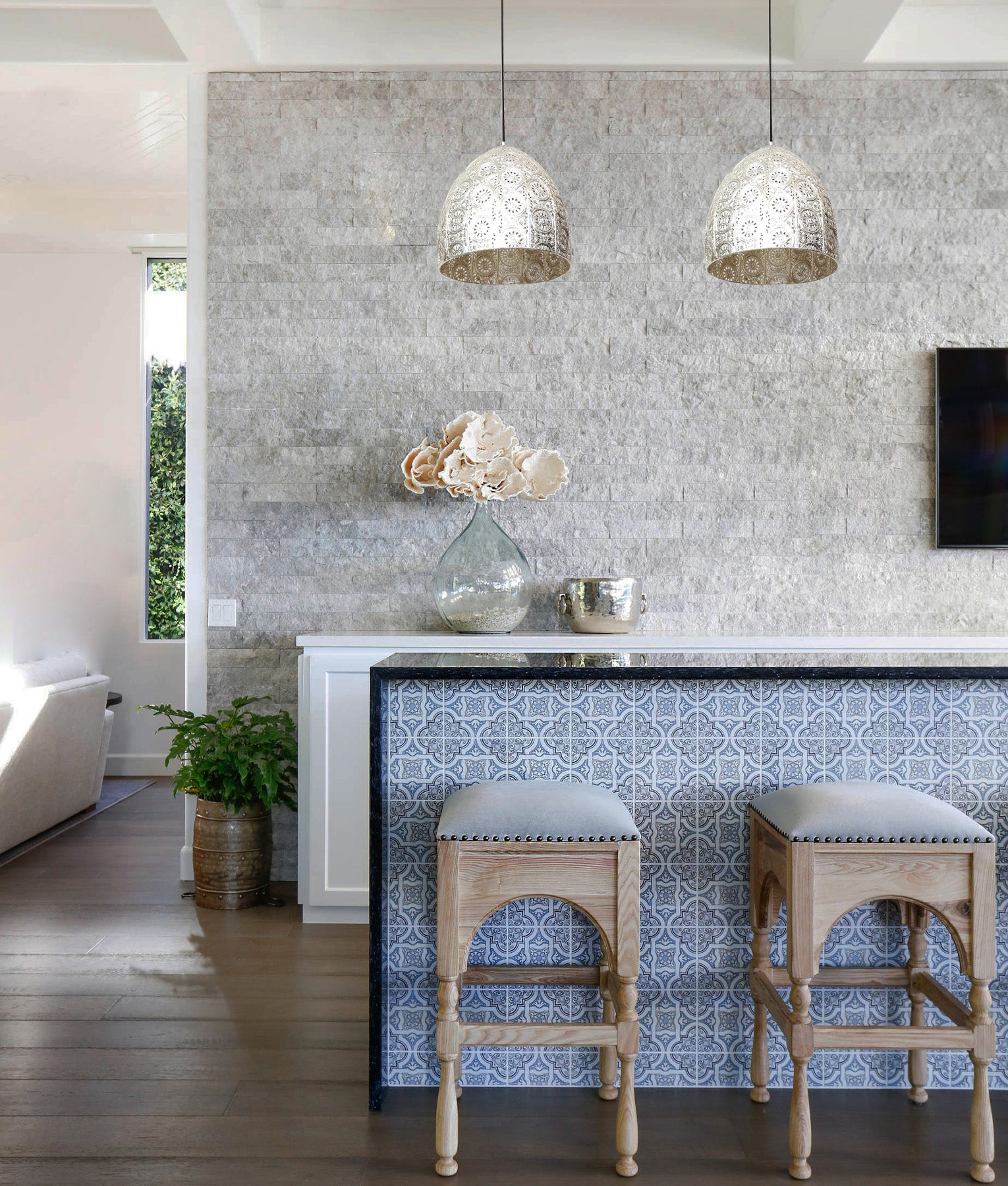 SARI: Bohemian Interior Embossed Ellipse Chrome Steel/Aged Brass Pendant Light