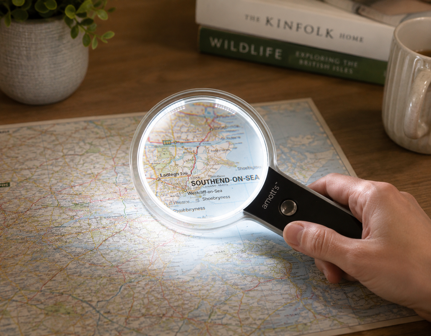 Circular LED Magnifier