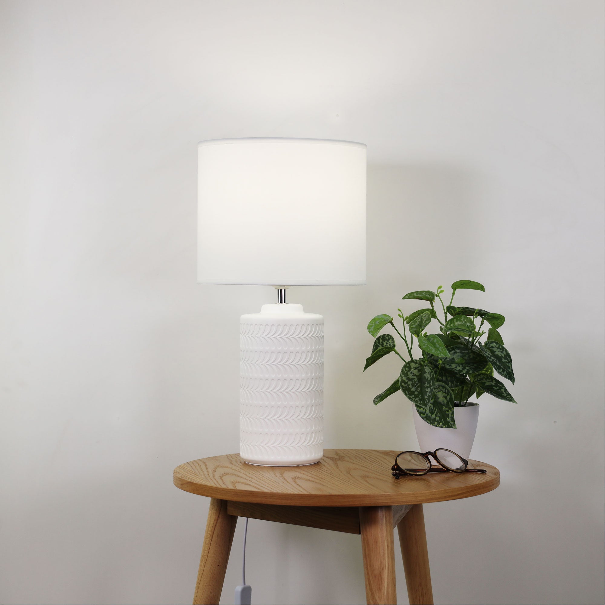 JENNY Table Lamp, Ceramic Base Fabric Shade (White)