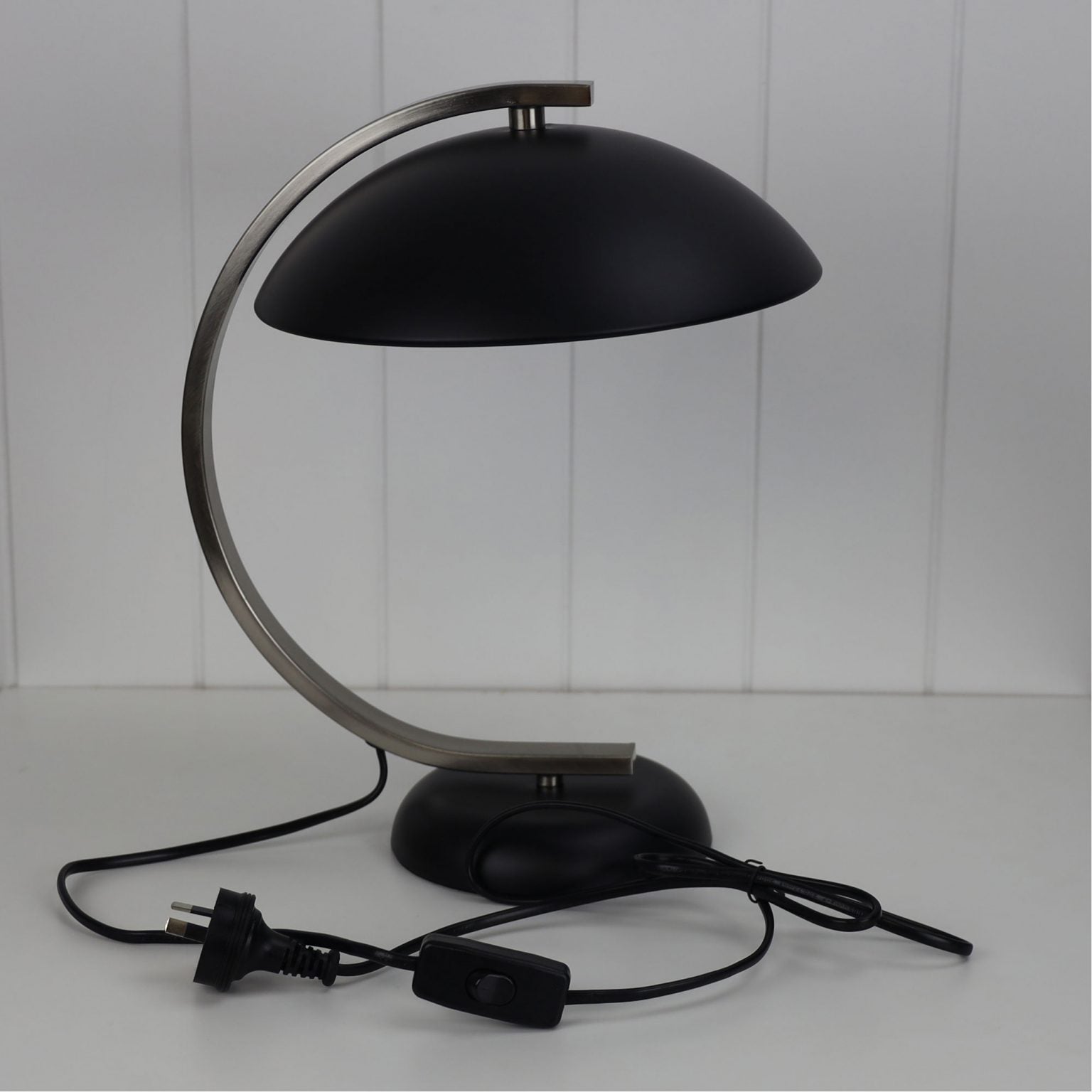 DECO Black Antique Brass/Brushed Chrome Table Lamp