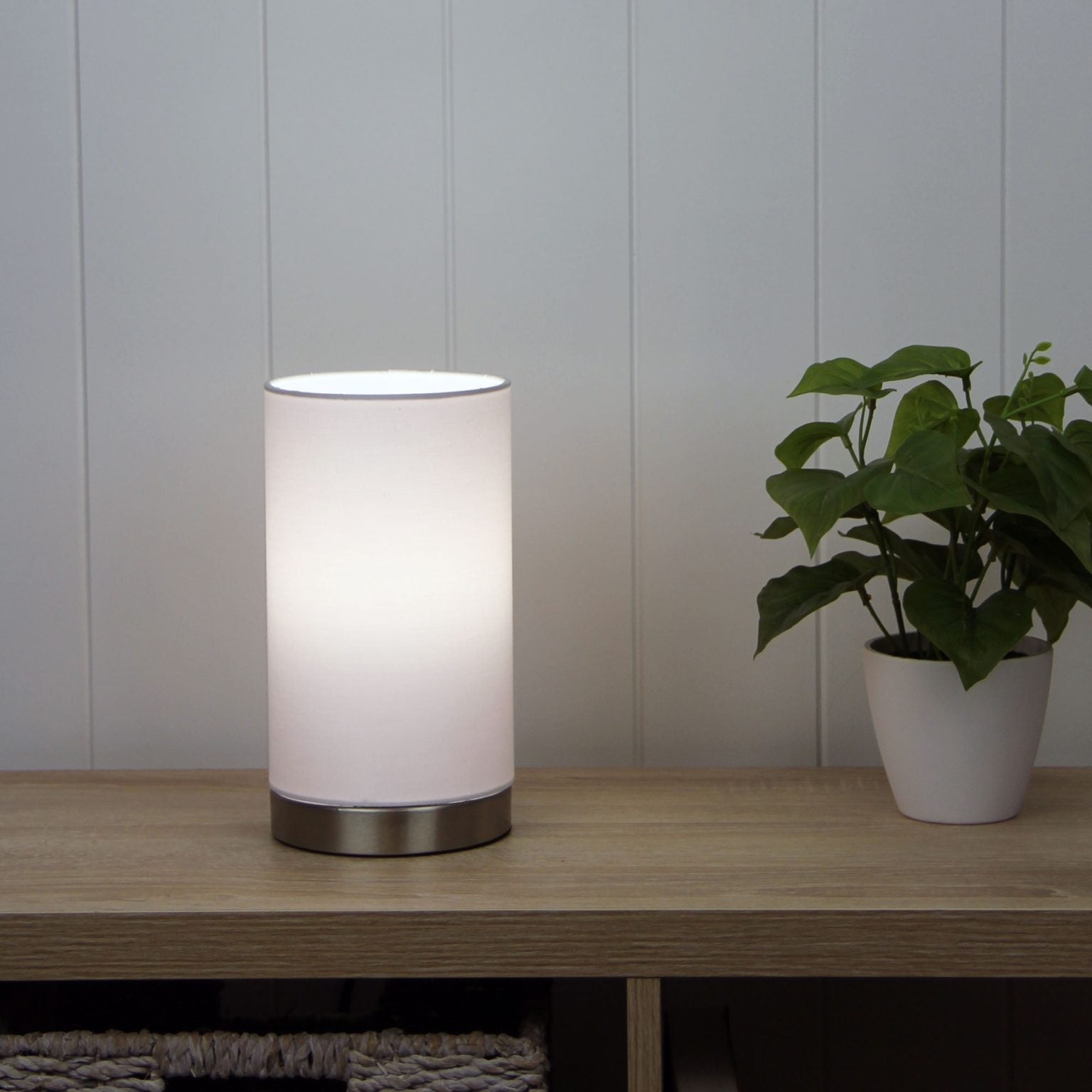 MANTEL Cylindrical ON-OFF Touch Lamp