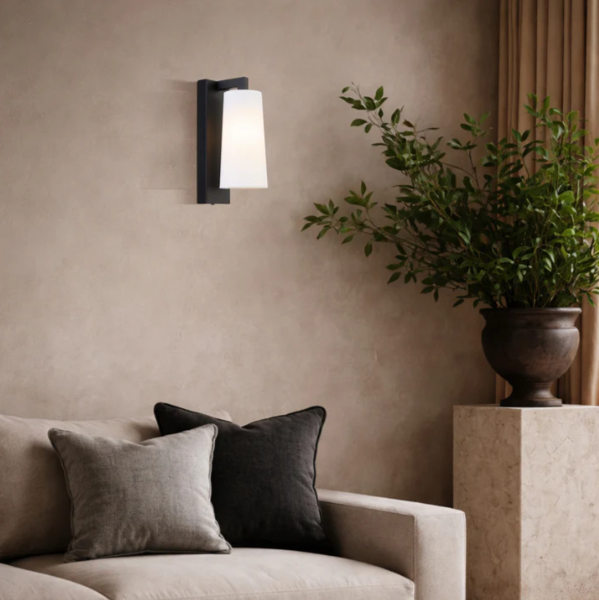 LAVIS WALL LIGHT