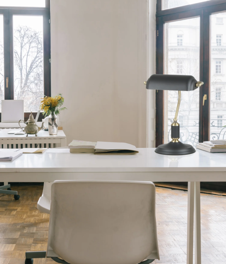 BANCA: Interior Banker Lamps with Cylindrical Shade