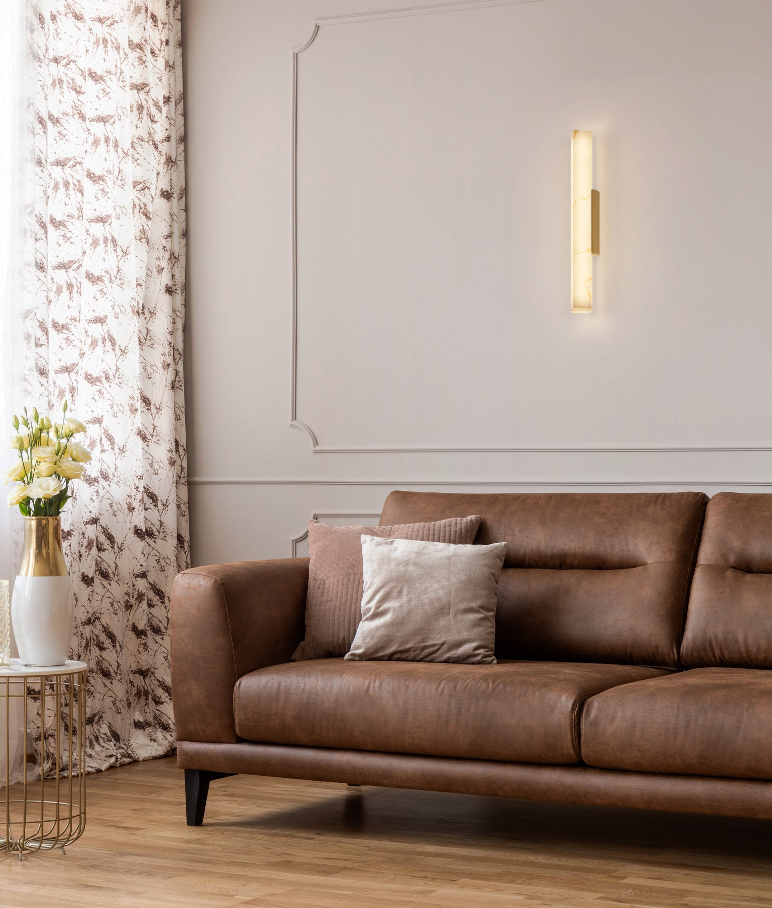 FLECHA: Interior Curved / Angled Faux Marble with Veining Effect Wall Lights